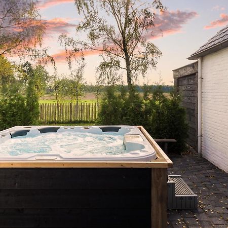 Bed & Breakfast De Zandhoef Eersel Esterno foto